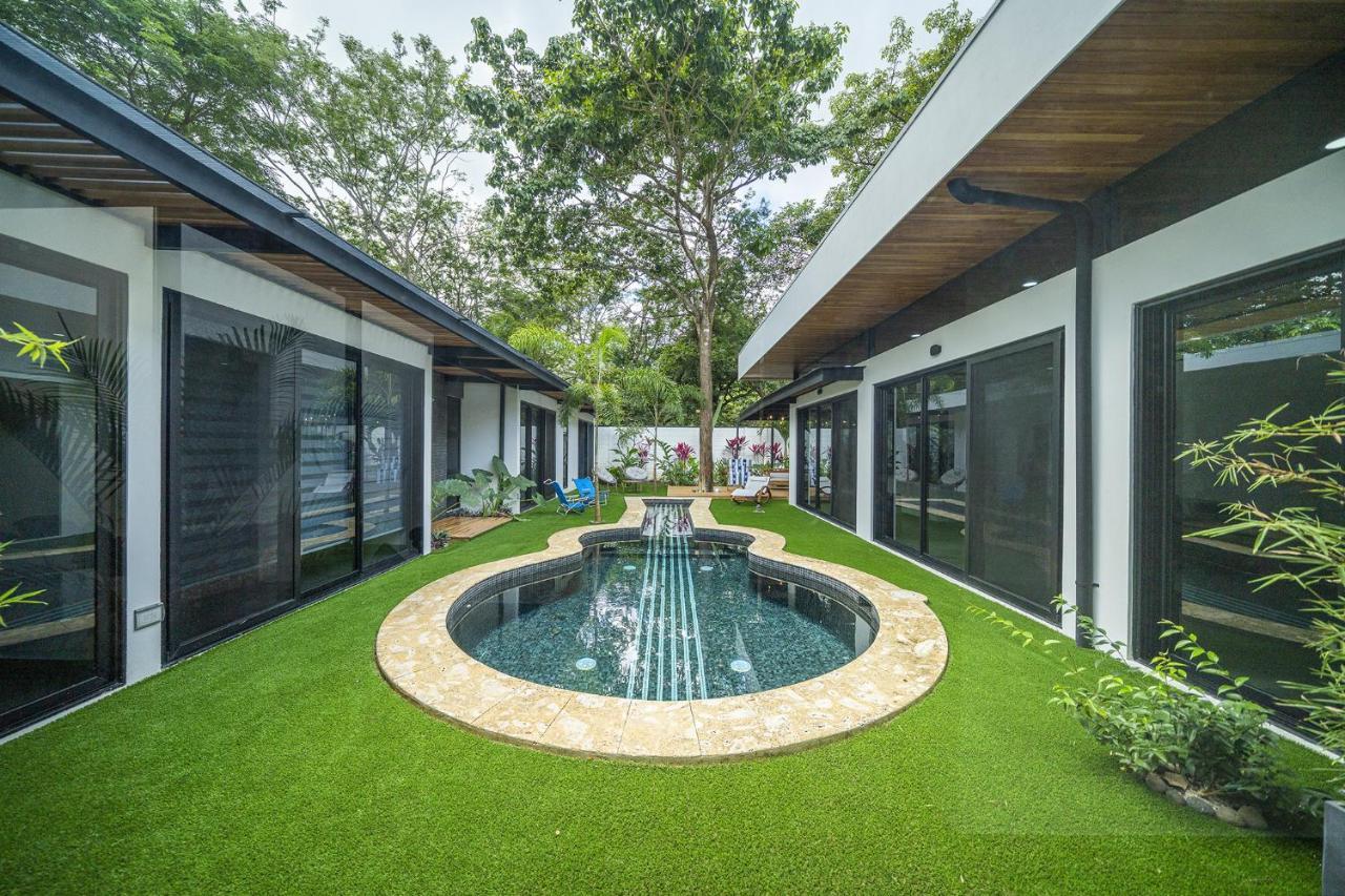 Playa Potrero - New Modern House, Pool In Guitar Shape - Casa Guitarra Villa Buitenkant foto
