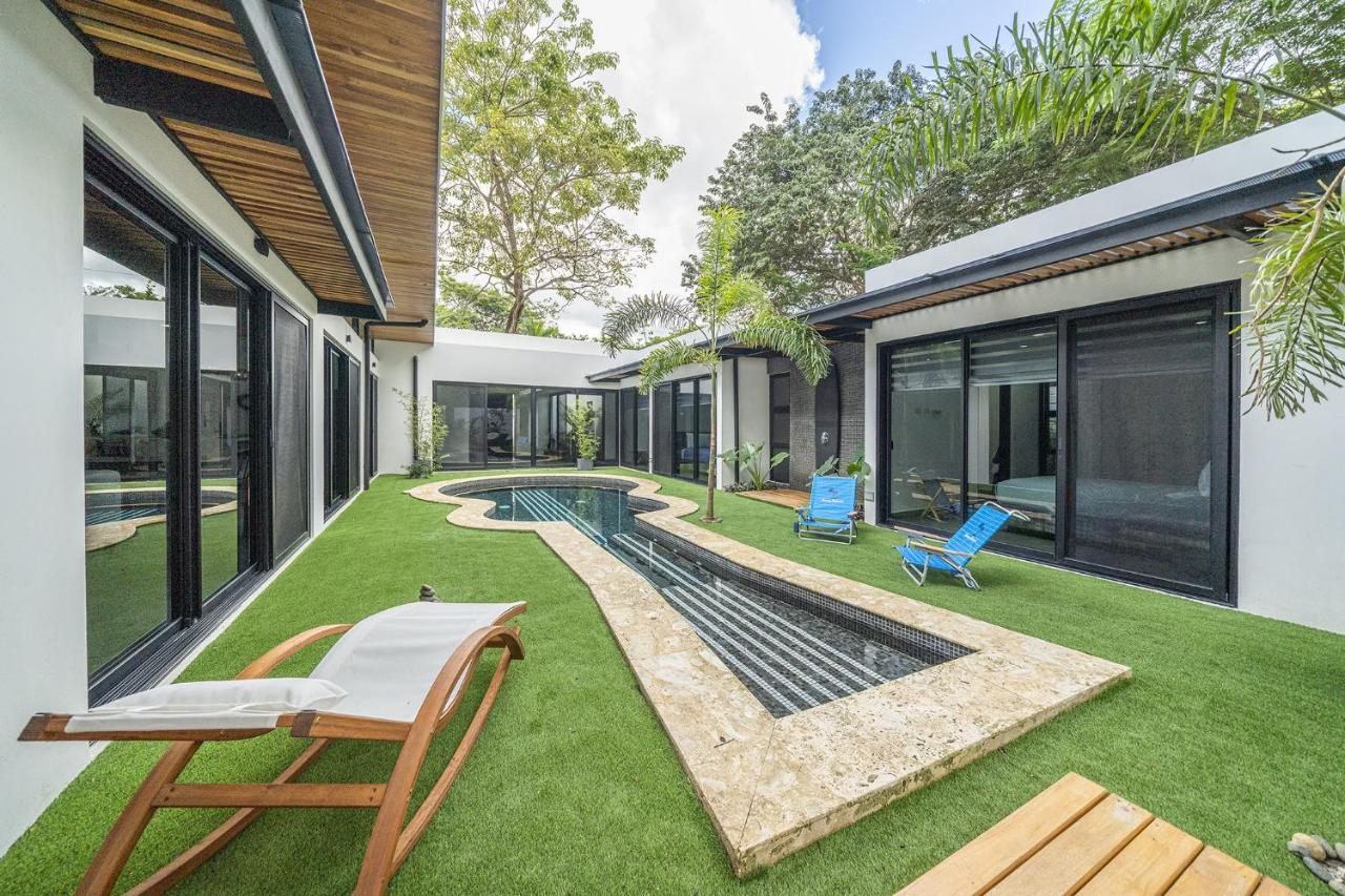 Playa Potrero - New Modern House, Pool In Guitar Shape - Casa Guitarra Villa Buitenkant foto